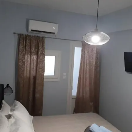 펜션 Iris By Amanakis Family 헐소니소스