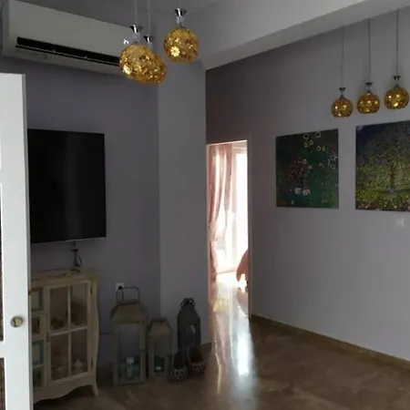 Iris By Amanakis Family